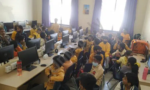 Podar International School, Pathardi Shivar, Nashik Computer Lab