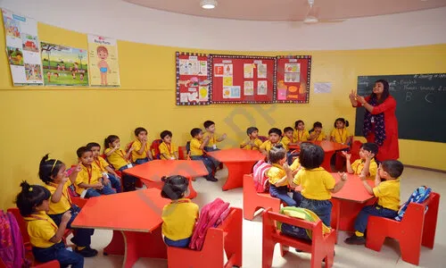 Ashoka Universal School, Sinnar, Nashik Smart Classes