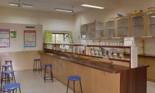 Podar International School, Tapowan, Nashik Science Lab