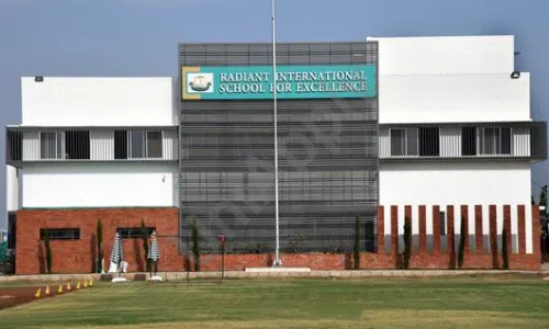 Radiant International School For Excellence, Pimpalgaon Baswant, Nashik School Building