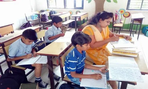 Rajiv Gandhi International School, Malegaon, Nashik Classroom