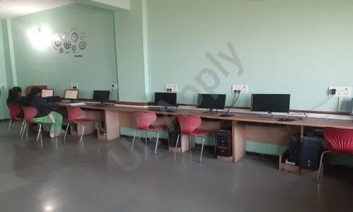 Shrimahiman International School, Kothure, Niphad, Nashik Computer Lab