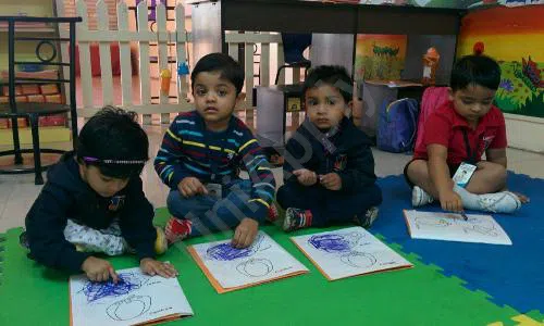 Lexicon Kids, Vishrantwadi, Pune Art and Craft