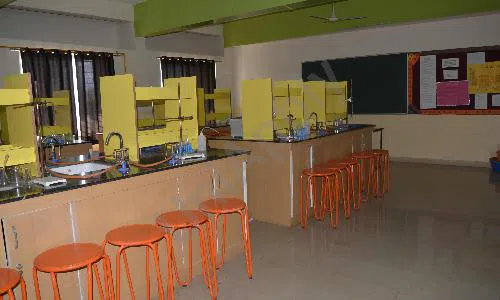 C M International School, Balewadi, Pune Science Lab 3