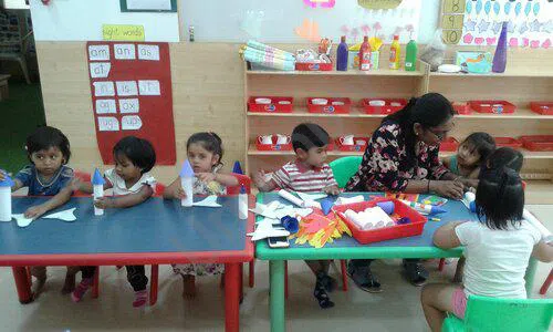Modern Montessori International Preschool, Pimple Saudagar, Pimpri-Chinchwad, Pune Art and Craft 1