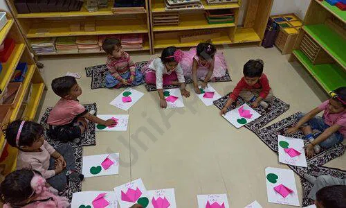 Modern Montessori International Preschool, Bibvewadi, Pune Art and Craft