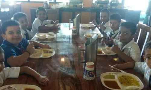 Pushpa International School, Katraj, Pune Cafeteria/Canteen