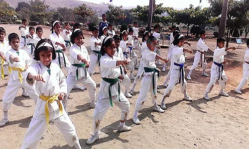 Chaudhari Patil English Medium School, Rajgurunagar, Pune Karate