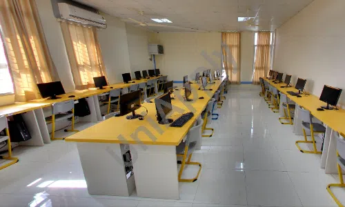 VIBGYOR High School, Magarpatta, Pune Computer Lab