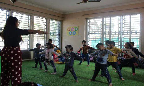 Cambridge Montessori Pre School, Wagholi, Pune Dance
