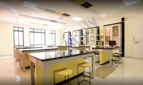 Dhruv Global School, Pune Science Lab 1