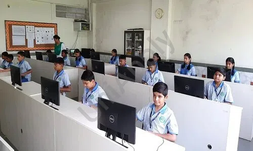 Dwarka School, Mahalunge, Pune Computer Lab