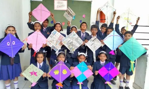 Gayatri English Medium School, Moshi, Pimpri-Chinchwad, Pune Art and Craft