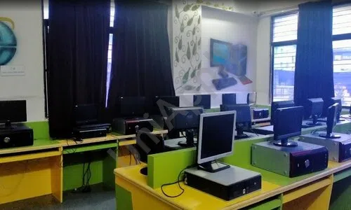Haji Abdul Kader Memon English Medium School, Katraj, Pune Computer Lab