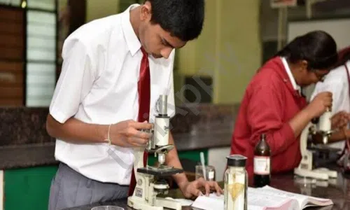 Hume Mchenry Memorial High School And Junior College, Gultekdi, Pune Science Lab
