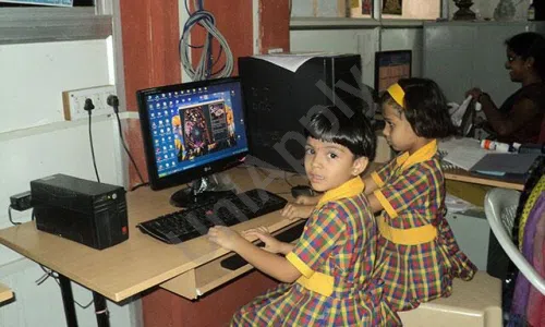 Huzurpaga Girls' English Medium School, Katraj, Pune Computer Lab 1