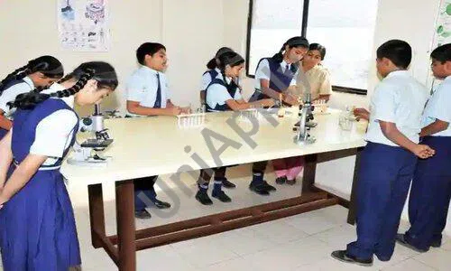 Rosary School And Junior College, Camp, Pune Science Lab