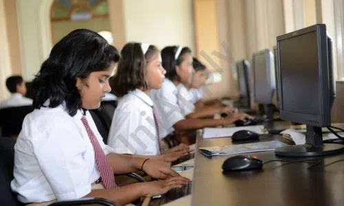 MAEER’s Vishwashanti Gurukul School, Kothrud, Pune Computer Lab