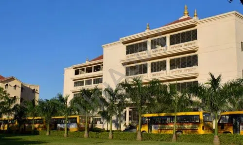 MAEER’s Vishwashanti Gurukul School, Loni Kalbhor, Pune School Building