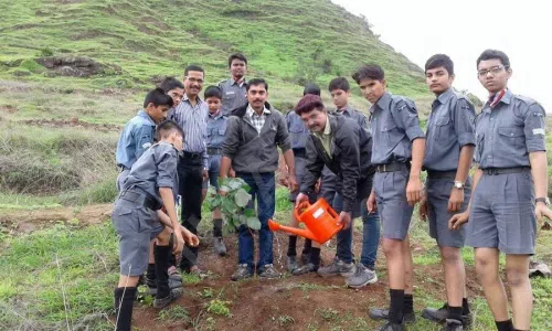 M E S Boys High School & Junior College, Sadashiv Peth, Pune Gardening