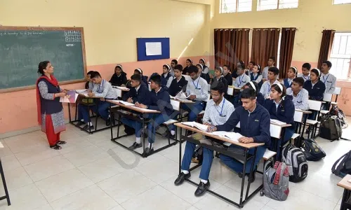 Mahesh Vidyalaya English Medium School, Kothrud, Pune Classroom 2