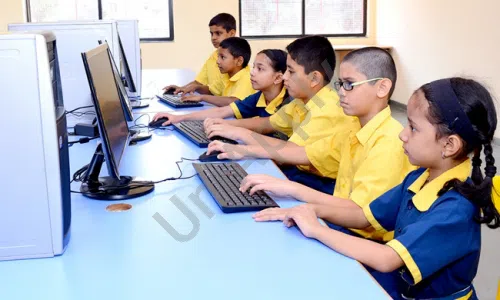 New India School Rambaug Colony, Kothrud, Pune Computer Lab