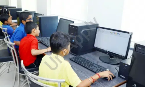 Oxford World School, Kharadi, Pune Computer Lab