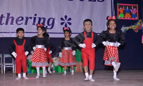 P. Jog English And Marathi Medium School, Chinchwad, Pimpri-Chinchwad, Pune Dance 2