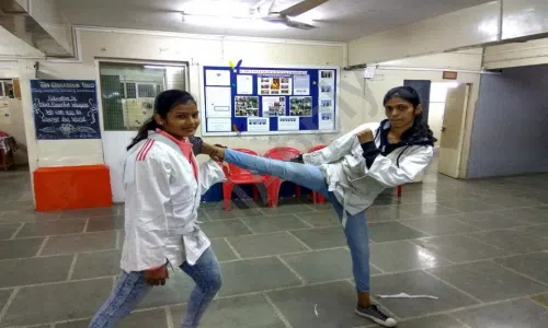 P. Jog English And Marathi Medium School, Anand Nagar, Pune Karate