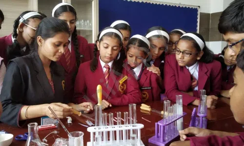 SNBP's International School, Manjri, Pune Science Lab