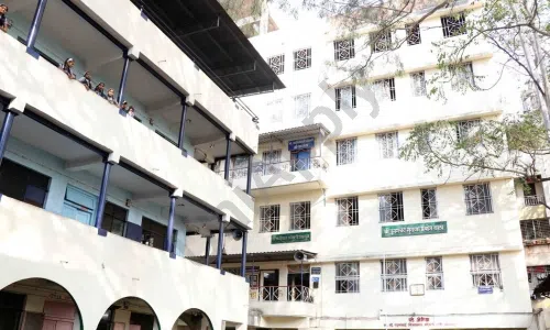 Samajbhushan Baburao Secondary School And Junior College, Parvati Paytha, Pune School Building