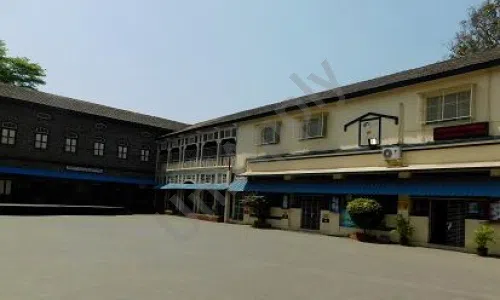 Sardar Dastur Hoshang Boys' High School, Camp, Pune School Building