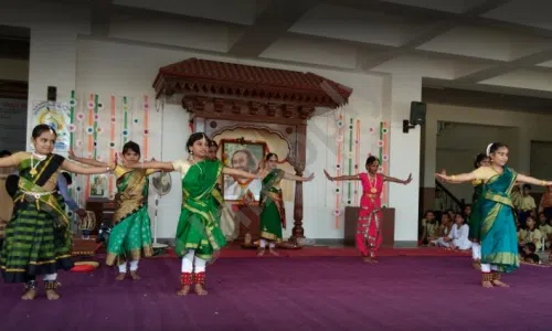 Sri Sri Ravishankar Vidya Mandir, Moshi, Pimpri-Chinchwad, Pune Dance