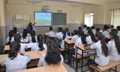 Unique English Medium School And Junior College, Katraj, Pune Computer Lab 1