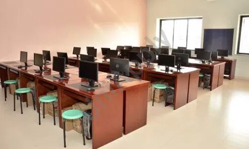 Vidya Pratishthan’s Dr. Cyrus Poonawalla School, Baramati, Pune Computer Lab