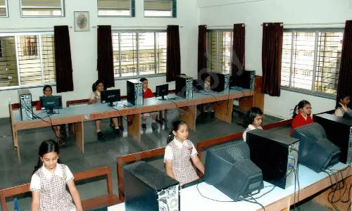 ​Holy Cross Convent School & Junior College, Kalyan West, Thane Computer Lab