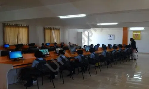Atma Malik International School, Mohili, Shahapur, Thane Computer Lab