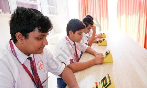 Saviors Global School, Kharghar, Navi Mumbai Science Lab 3