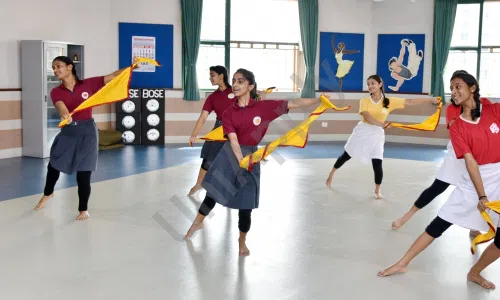 Hiranandani Foundation School, Patlipada, Thane West, Thane Dance