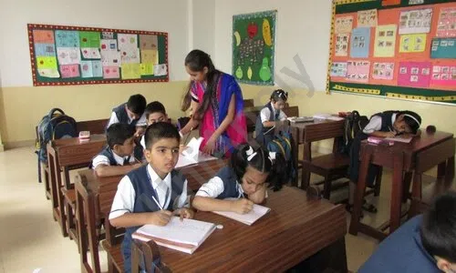 Lokmanya Tilak International School, Kopar Khairane, Navi Mumbai Classroom