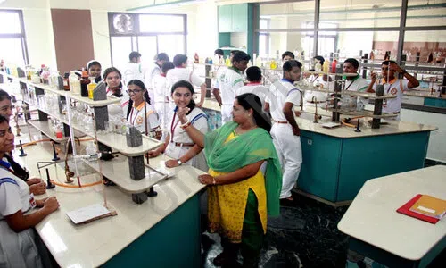 Mahatma International School, New Panvel, Navi Mumbai Science Lab