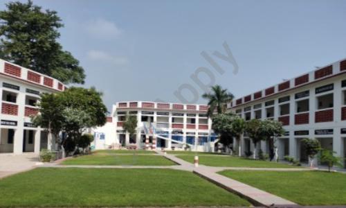 Bhai Dan Singh Pub Sen Sec School, Raikot, Ludhiana