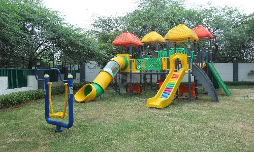 Queen's Carmel School, Beta 1, Greater Noida Playground