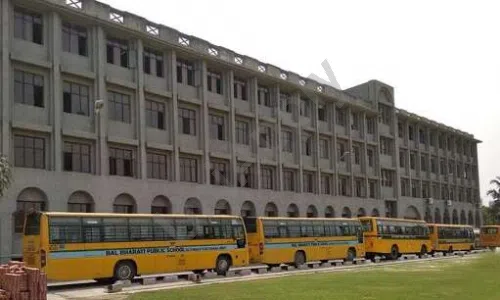 Bal Bharati Public School, Sector 21, Noida Transportation