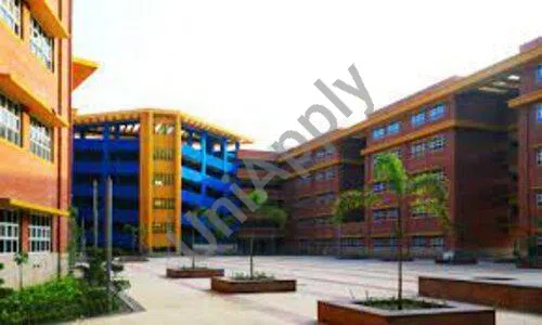 Delhi Public School, Knowledge Park 5, Greater Noida School Building