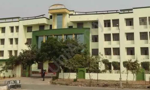 Holy Public School, Sigma 1, Greater Noida School Building
