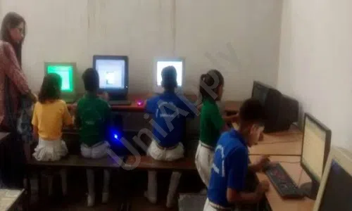 Indian National Public School, Sector 20, Noida Computer Lab