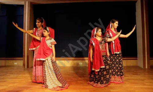 JBM Global School, Sector 132, Noida Dance