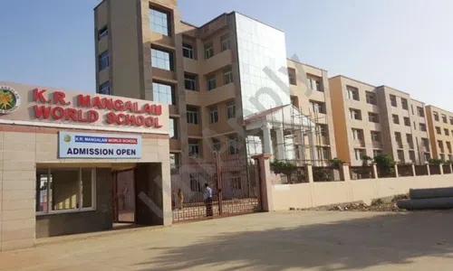 K.R. Mangalam World School, Chi Ii, Greater Noida School Building