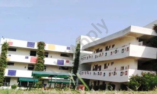 Modern Public School, Noida Extension, Greater Noida School Building 1